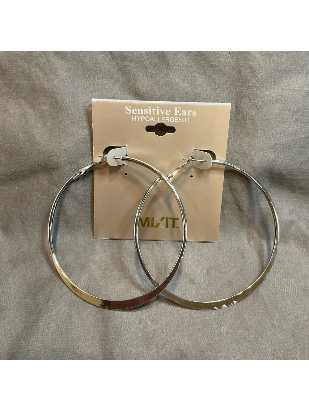NWT MIXIT Silver Tone Hoop Sensitive Ear Hypoallergenic Earrings #1465